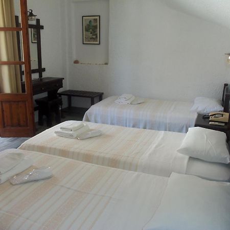 Alexandros Hotel Gríkosz Szoba fotó