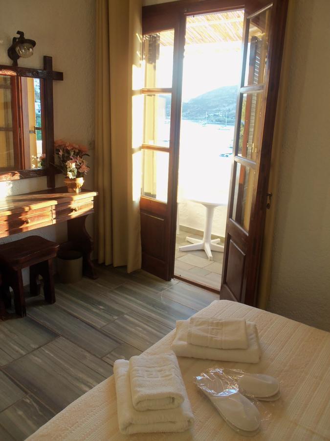 Alexandros Hotel Gríkosz Kültér fotó